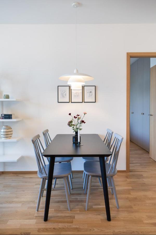 Marina Island - Modern Riverside With Terrace Appartamento Praga