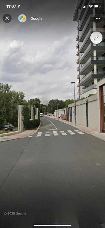 Marina Island - Modern Riverside With Terrace Praga