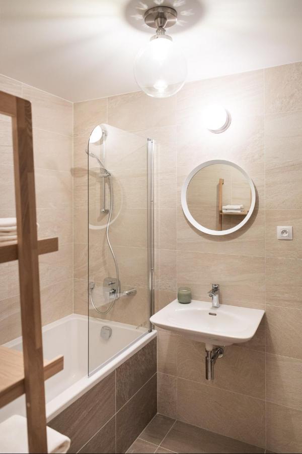 Marina Island - Modern Riverside With Terrace Apartamento Praga