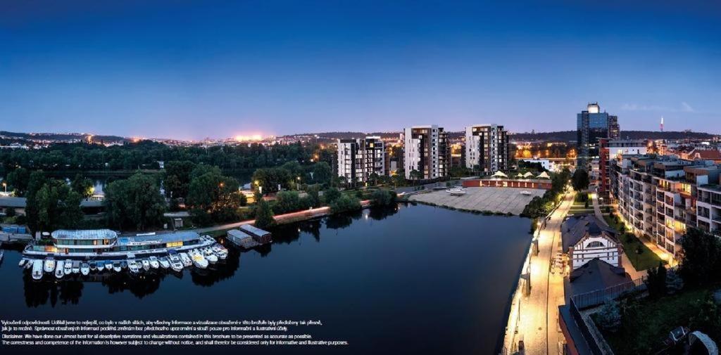 Marina Island - Modern Riverside With Terrace Apartamento Praga